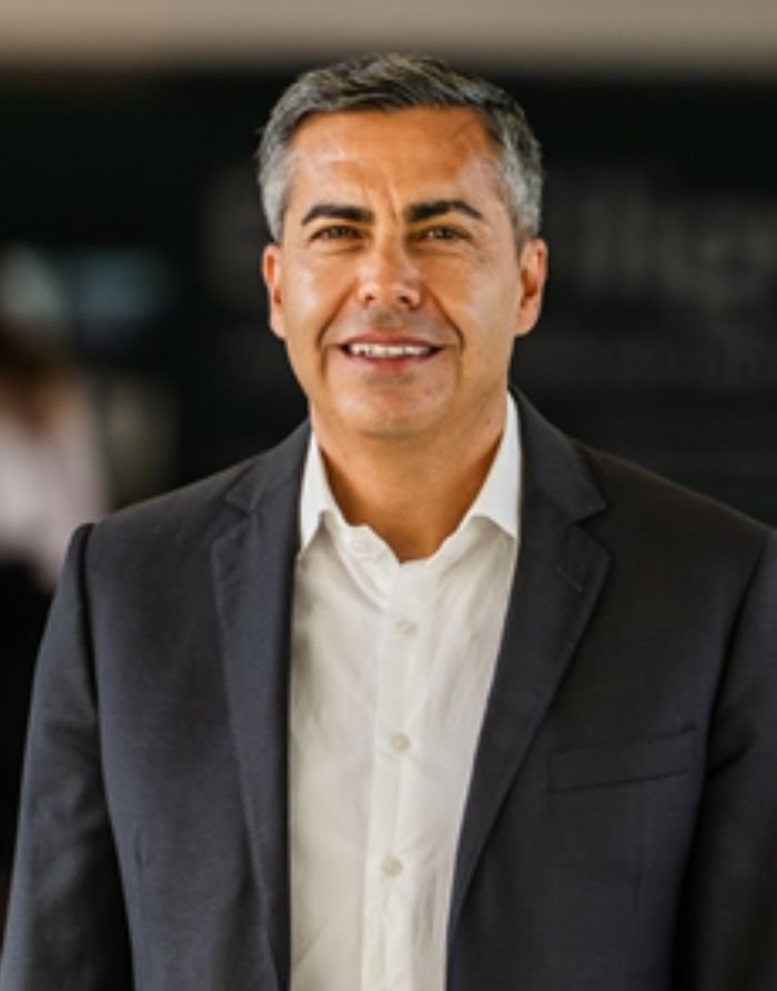 Mr. R. S. Tavares